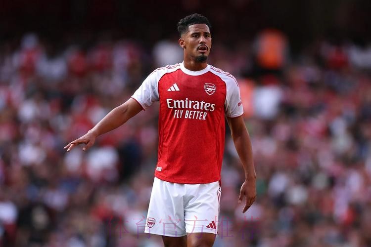 西媒：皇马未决定买不买中卫 想明夏买萨利巴